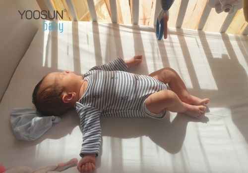 có nên tắm nắng cho trẻ sơ sinh