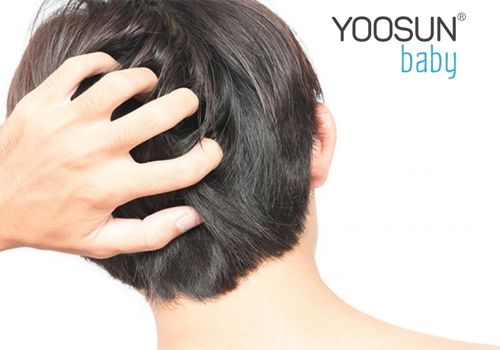 bị dị ứng dầu gội phải làm sao